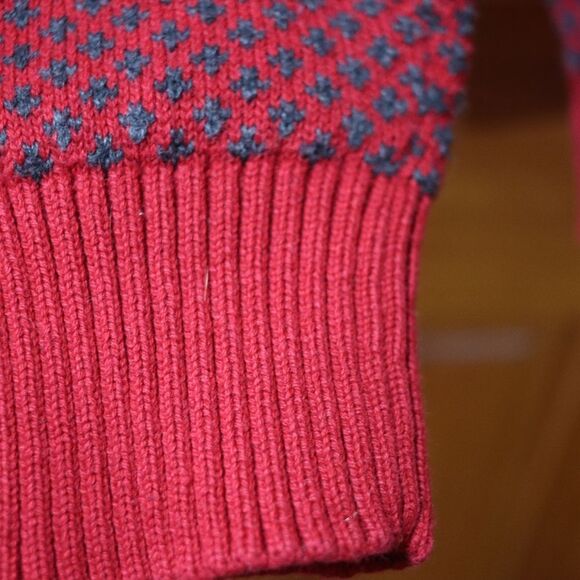Weather Proof Red Print Sweater 100% Cotton Medium - Picture 3 of 9
